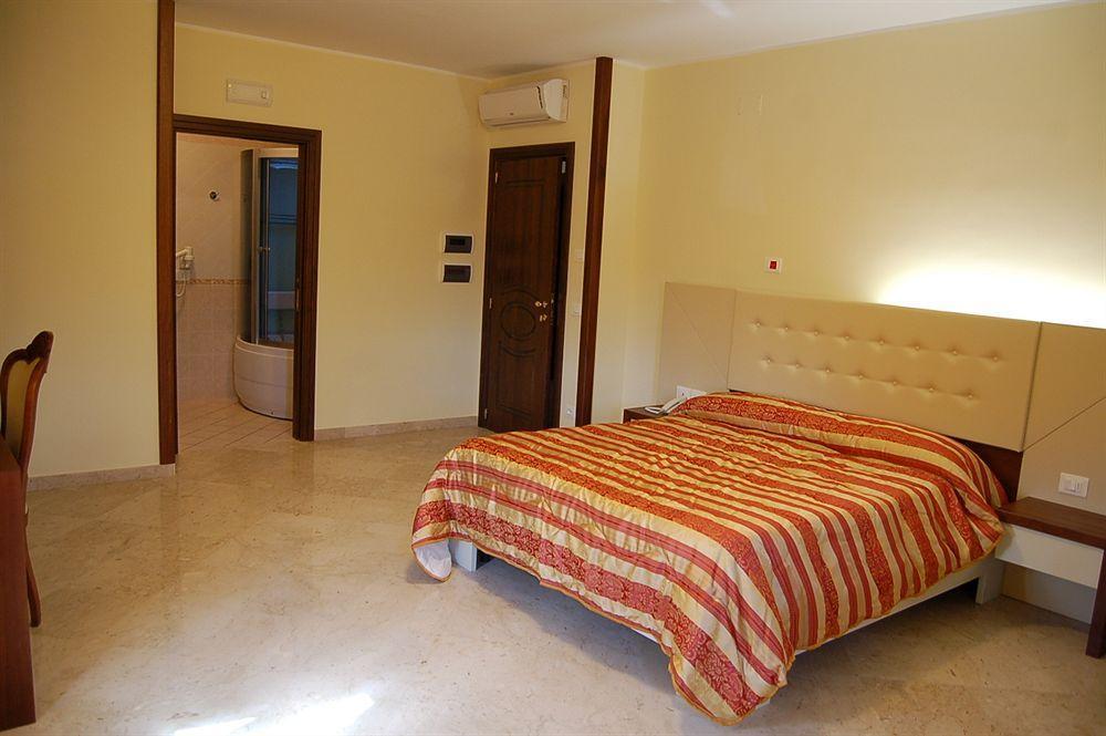 Hotel Insonnia Agropoli Kültér fotó